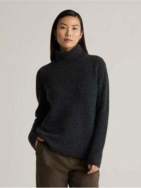 Quince Mongolian Cashmere Fisherman Turtleneck Sweater - size large